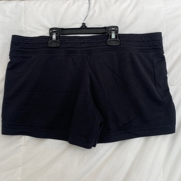 Nike Shorts - Size Small - Picture 3 of 3
